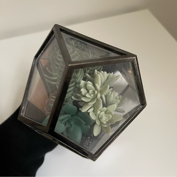 Bath & Body Works Wallflower Plug In - Picture 12 of 14